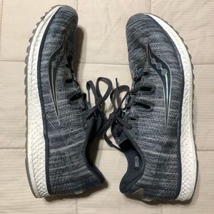 Men’s Saucony Ever Run shoes 10.5